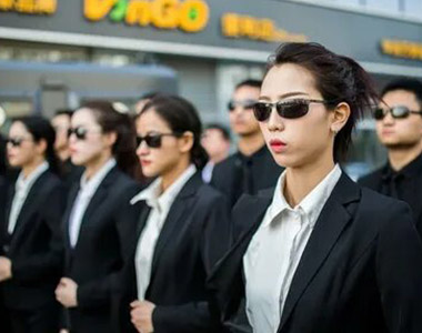 女司机保镖